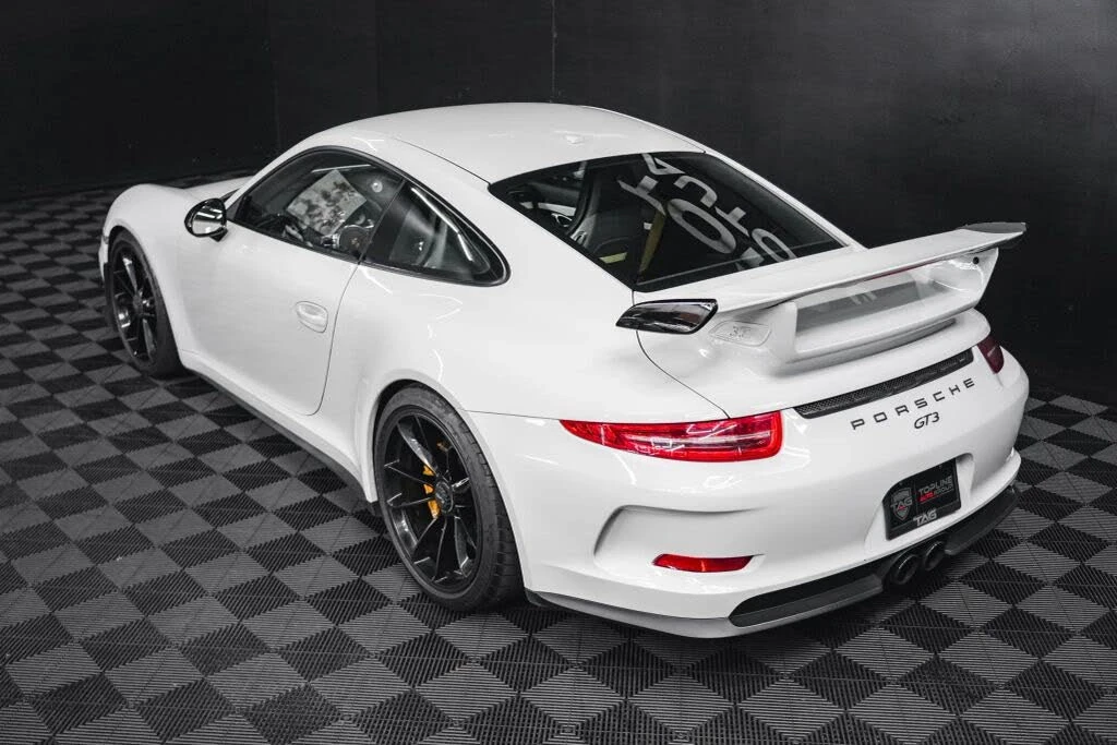 2015 Porsche 991 GT3 - Image 30 of 31