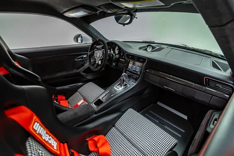 2015 Porsche 991 GT3 - Image 27 of 31