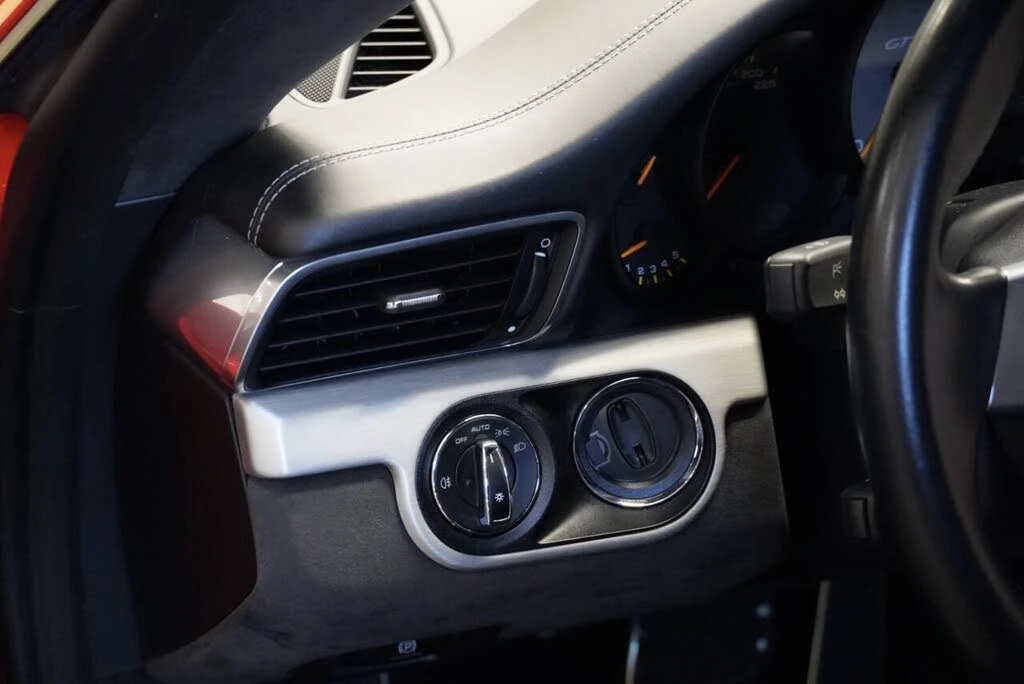 2015 Porsche 991 GT3 - Image 30 of 31