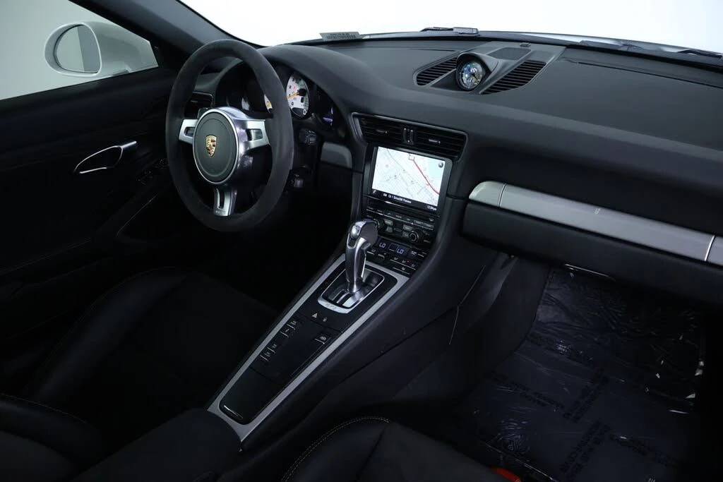 2015 Porsche 991 GT3 - Image 17 of 30