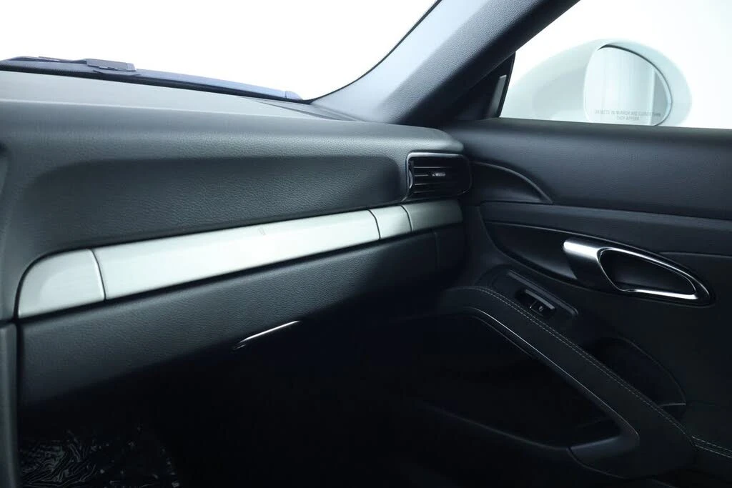 2015 Porsche 991 GT3 - Image 26 of 30