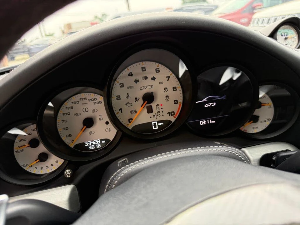 2015 Porsche 991 GT3 - Image 14 of 15