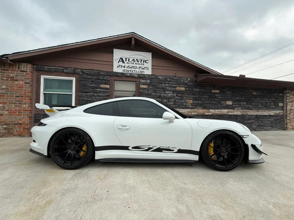 2015 Porsche 991 GT3 - Image 2 of 15