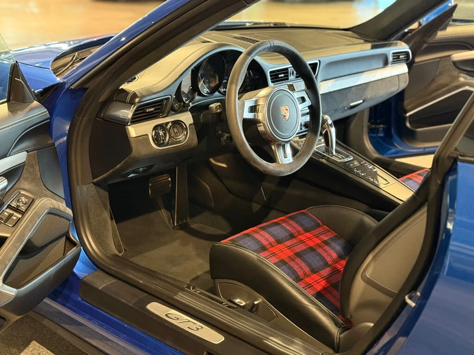 2015 Porsche 991 GT3 - Image 19 of 31