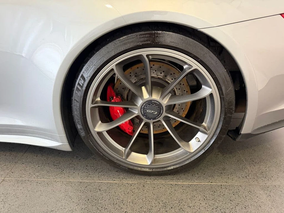 2015 Porsche 991 GT3 - Image 11 of 26