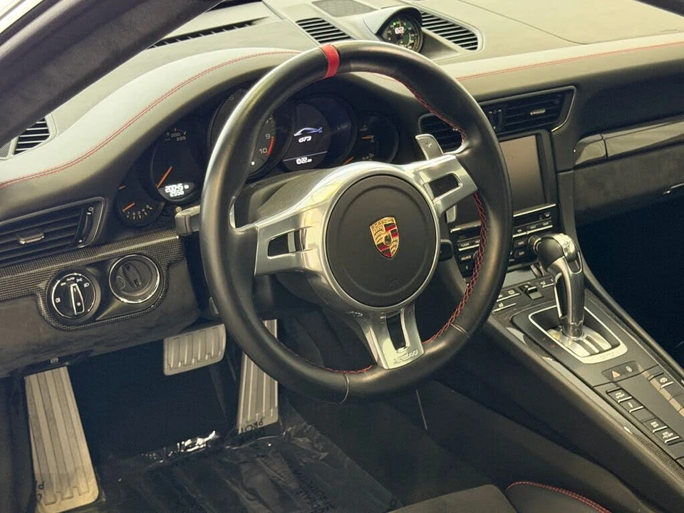 2015 Porsche 991 GT3 - Image 19 of 26