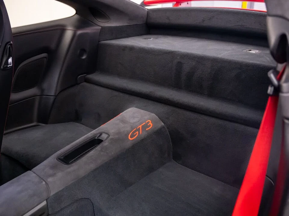 2015 Porsche 991 GT3 - Image 17 of 31