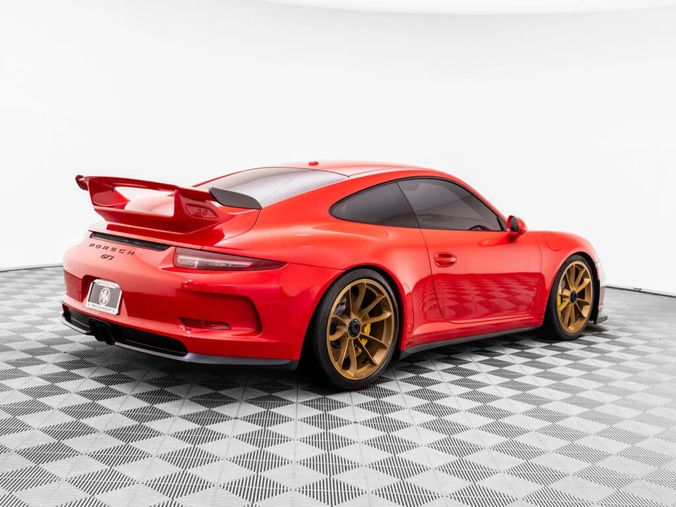 2015 Porsche 991 GT3 - Image 8 of 31