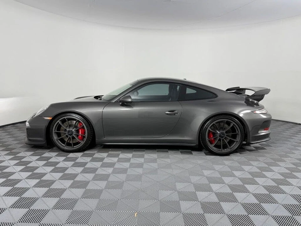 2015 Porsche 991 GT3 - Image 2 of 6