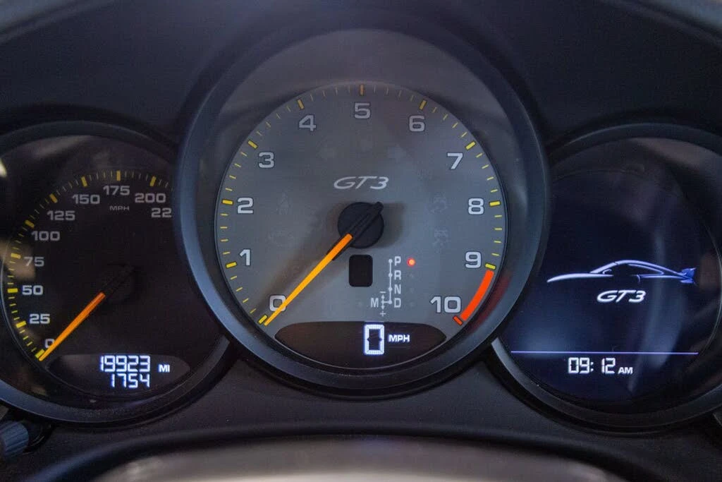 2015 Porsche 991 GT3 - Image 13 of 17