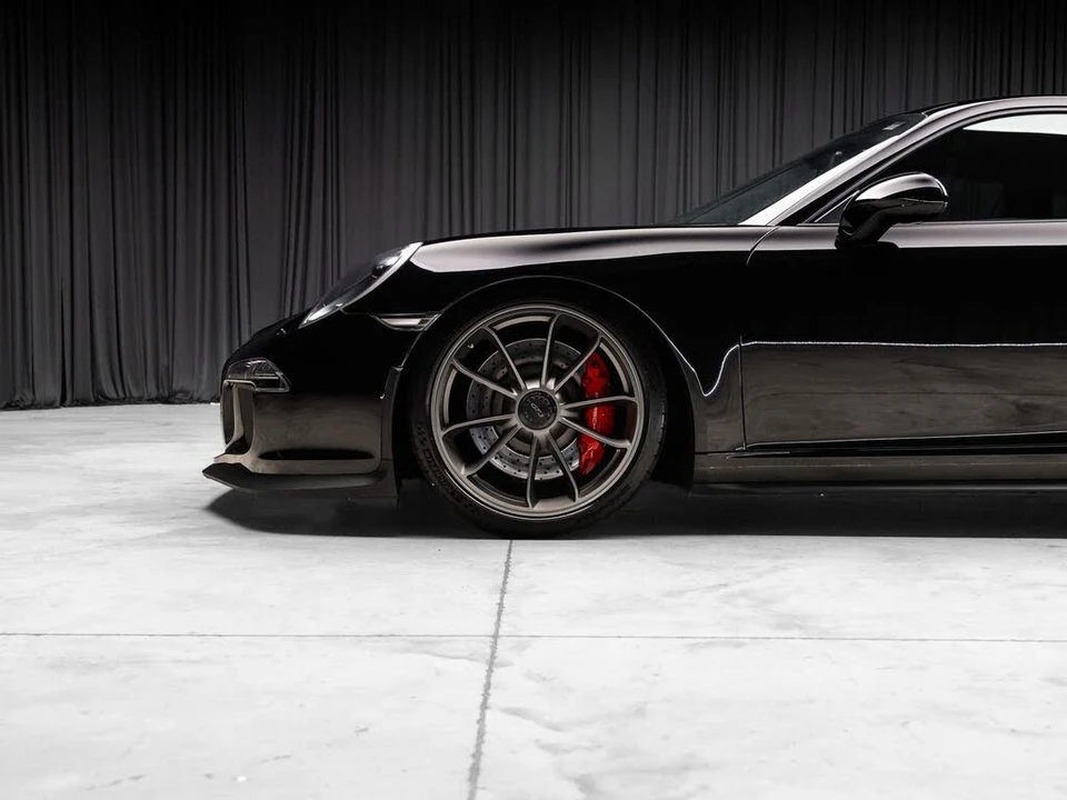 2015 Porsche 991 GT3 - Image 25 of 31