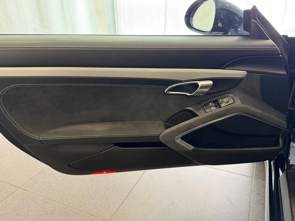 2015 Porsche 991 GT3 - Image 15 of 26