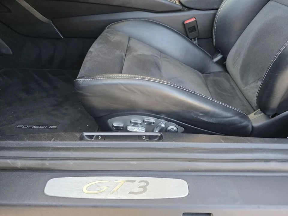 2015 Porsche 991 GT3 - Image 21 of 31