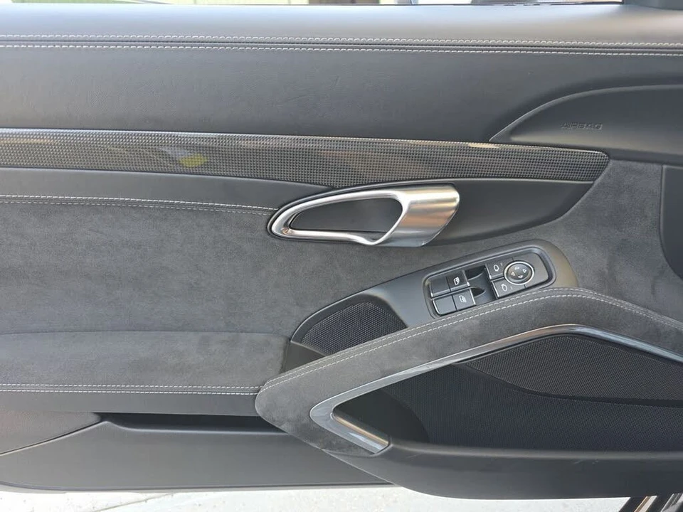 2015 Porsche 991 GT3 - Image 19 of 31
