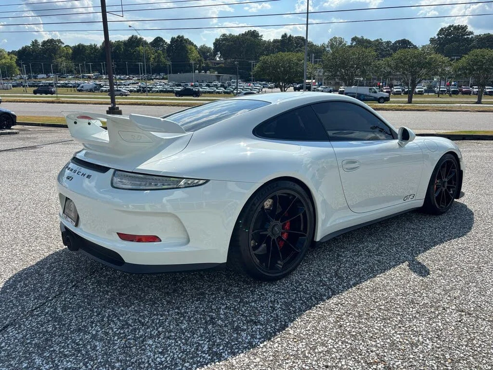 2015 Porsche 991 GT3 - Image 8 of 31