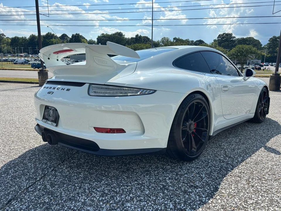 2015 Porsche 991 GT3 - Image 7 of 31