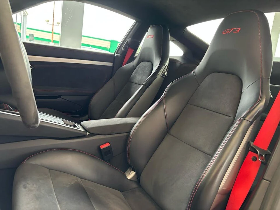 2015 Porsche 991 GT3 - Image 18 of 31
