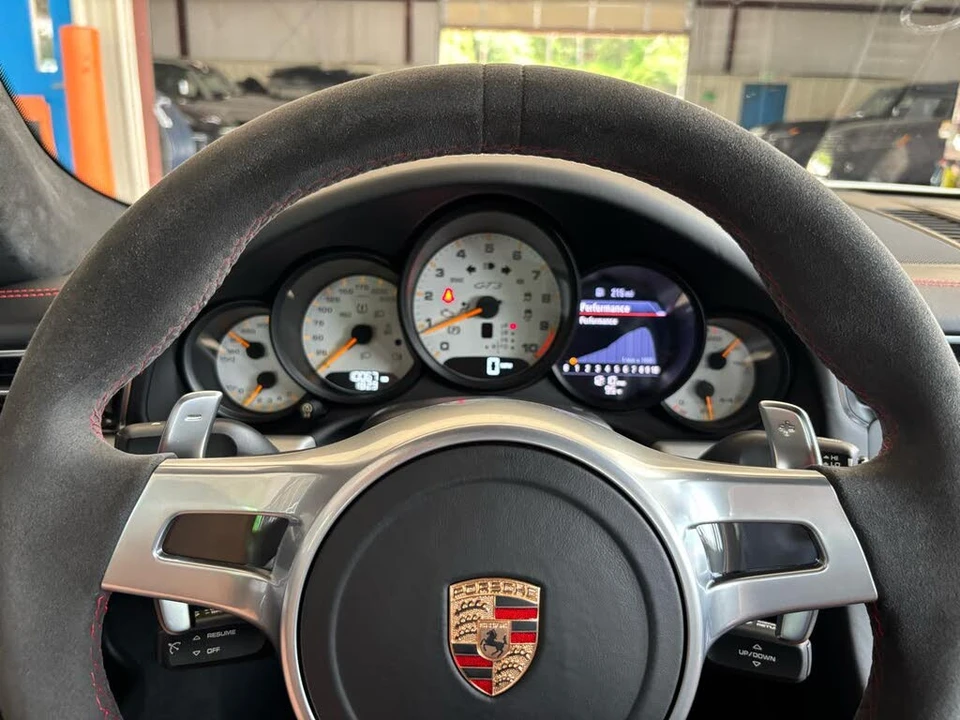 2015 Porsche 991 GT3 - Image 21 of 31