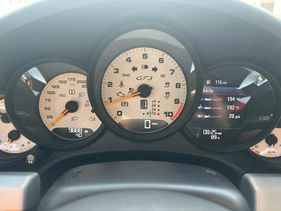 2015 Porsche 991 GT3 - Image 22 of 31