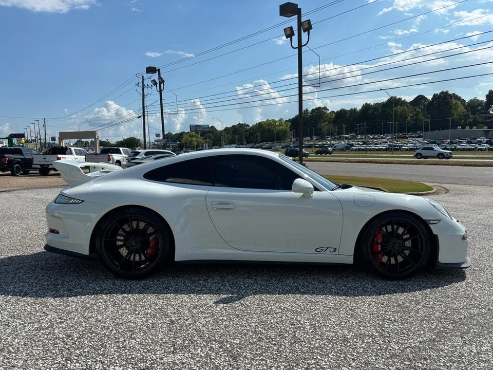 2015 Porsche 991 GT3 - Image 9 of 31