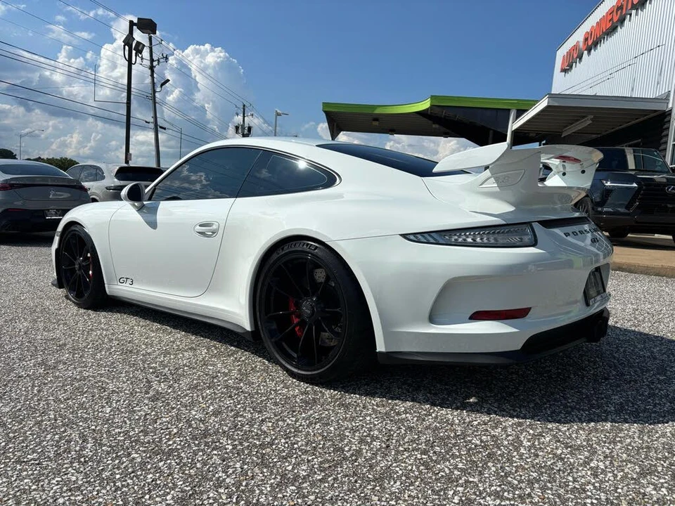 2015 Porsche 991 GT3 - Image 3 of 31
