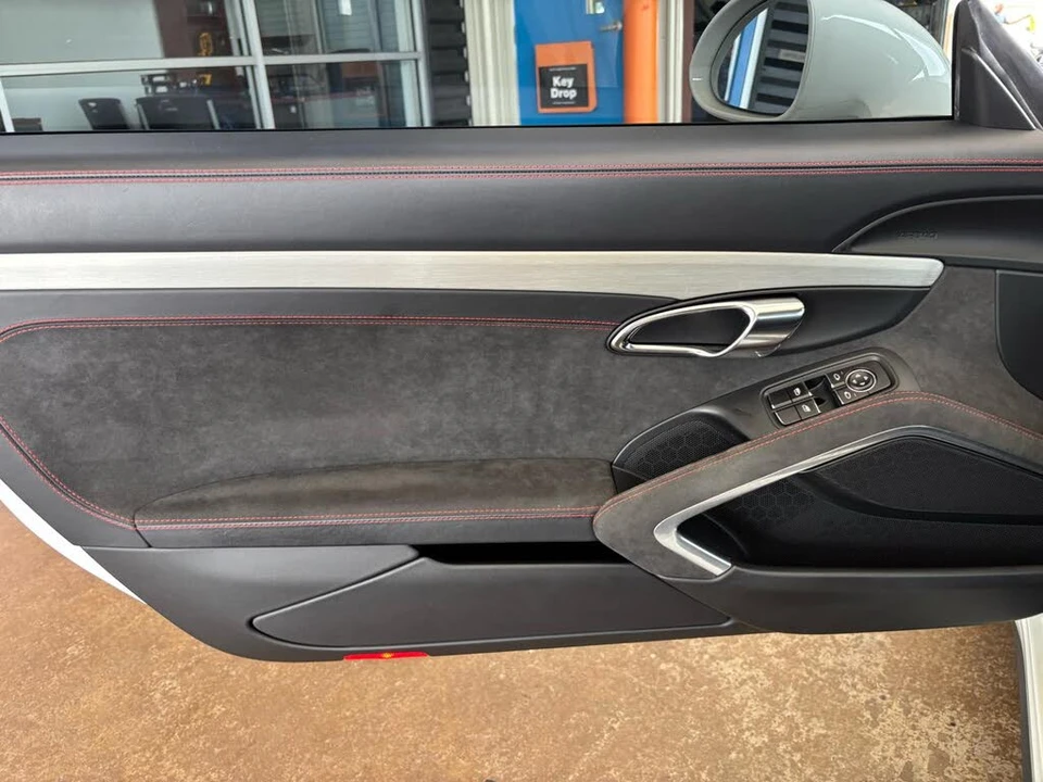 2015 Porsche 991 GT3 - Image 26 of 31