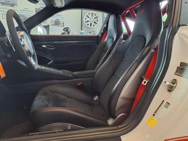 2015 Porsche 991 GT3 - Image 18 of 30