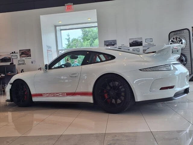2015 Porsche 991 GT3 - Image 4 of 30