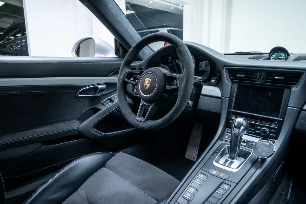 2015 Porsche 991 GT3 - Image 16 of 31