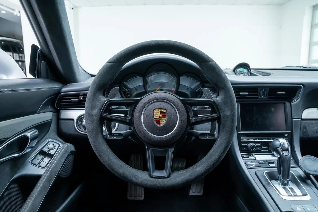 2015 Porsche 991 GT3 - Image 18 of 31