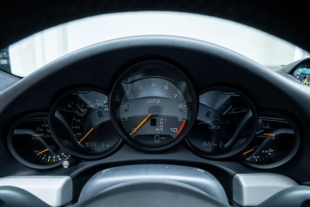 2015 Porsche 991 GT3 - Image 23 of 31