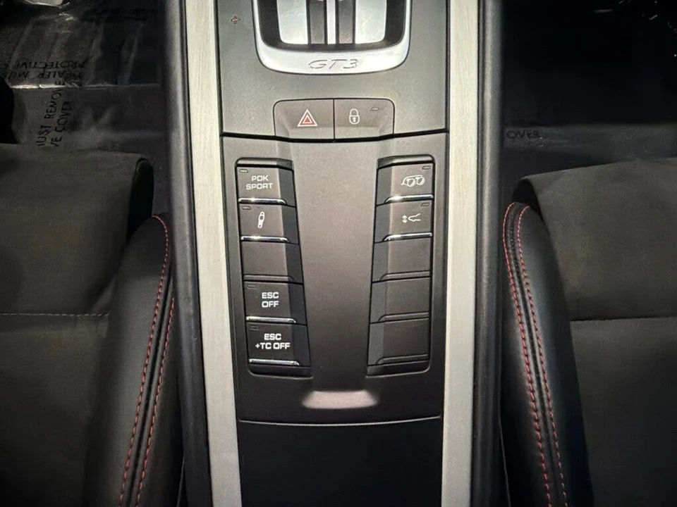 2015 Porsche 991 GT3 - Image 17 of 26