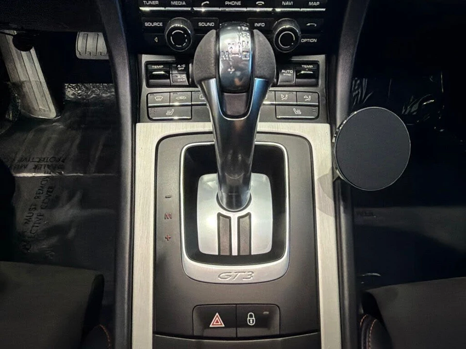2015 Porsche 991 GT3 - Image 18 of 26