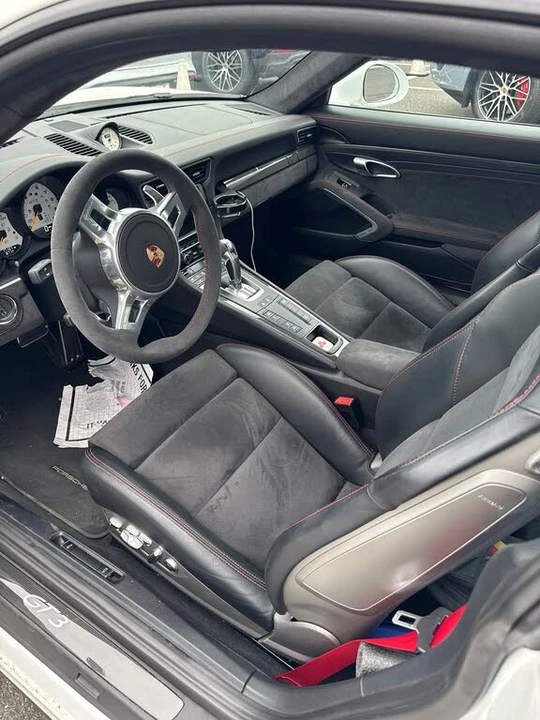 2015 Porsche 991 GT3 - Image 3 of 5