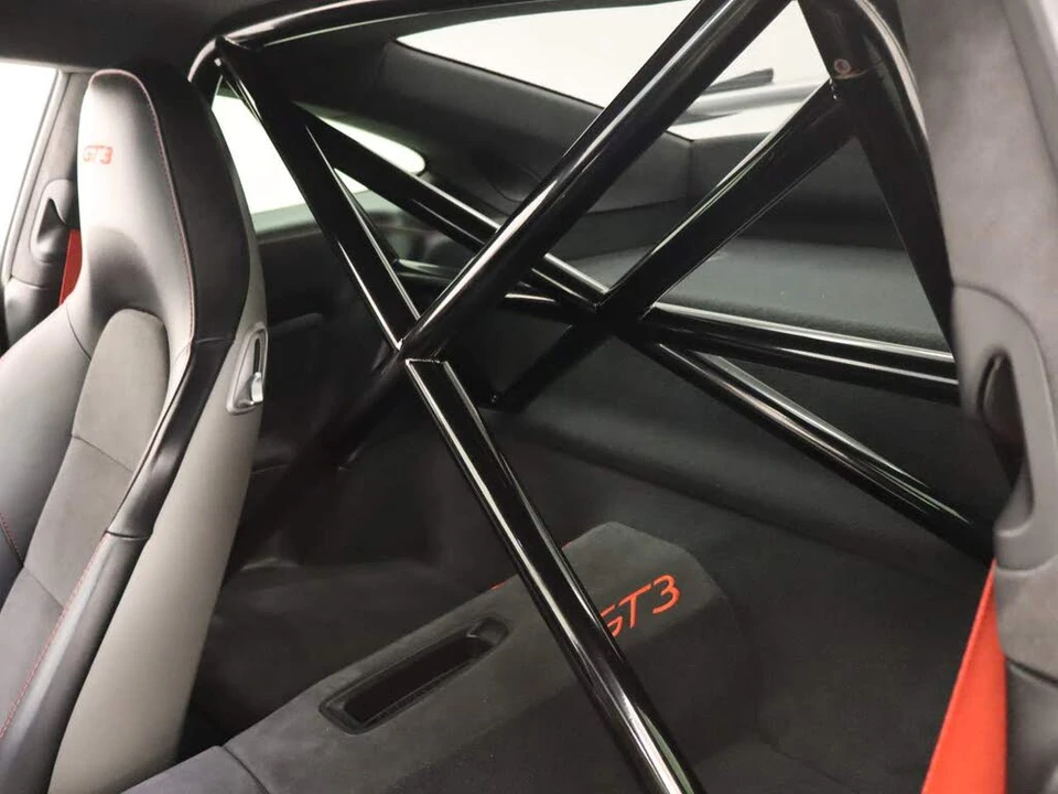 2015 Porsche 991 GT3 - Image 18 of 25