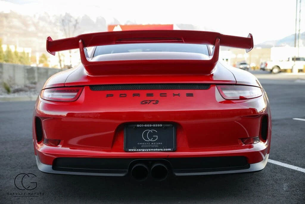 2015 Porsche 991 GT3 - Image 16 of 31