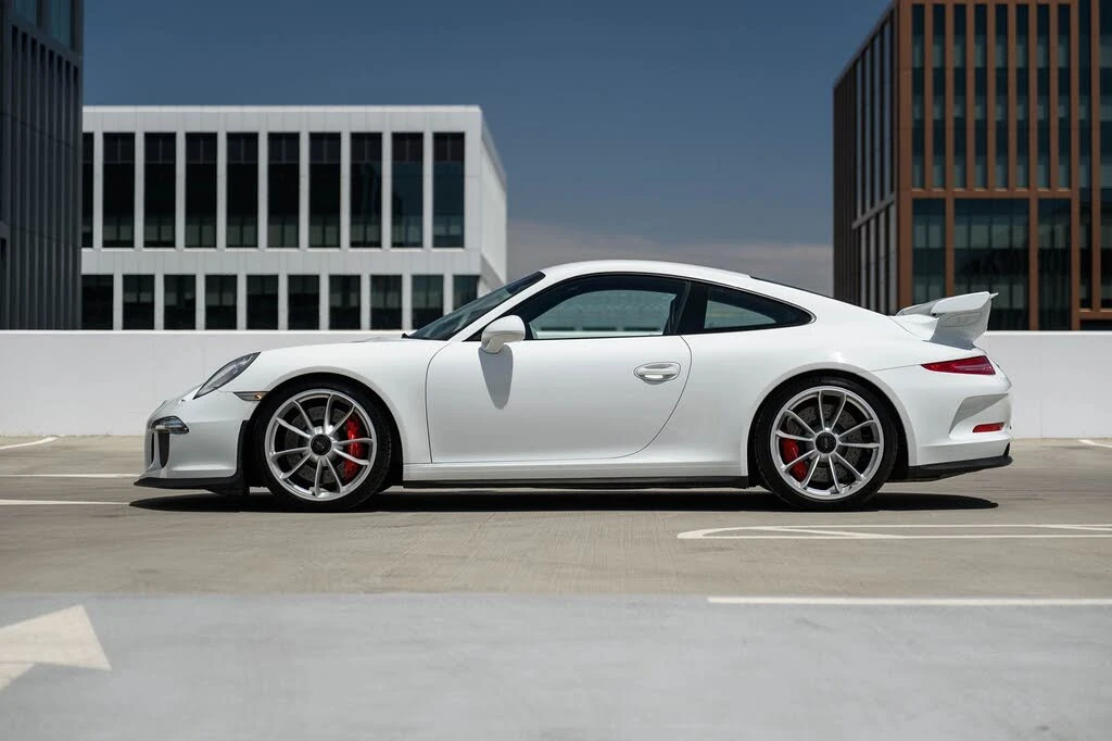 2015 Porsche 991 GT3 - Image 25 of 31