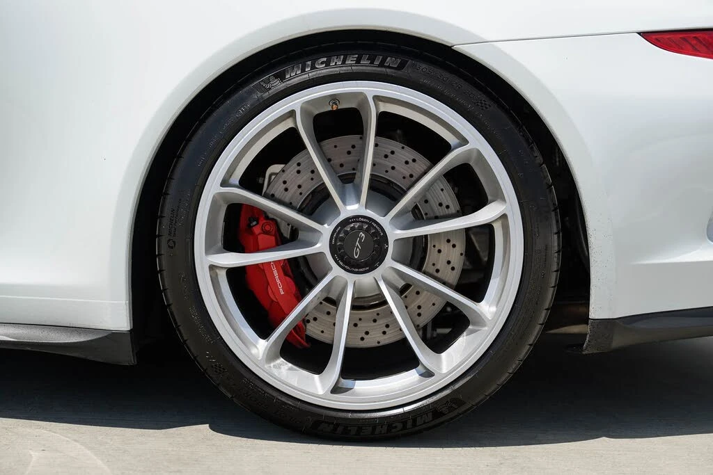 2015 Porsche 991 GT3 - Image 19 of 31