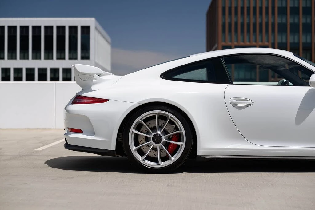 2015 Porsche 991 GT3 - Image 11 of 31