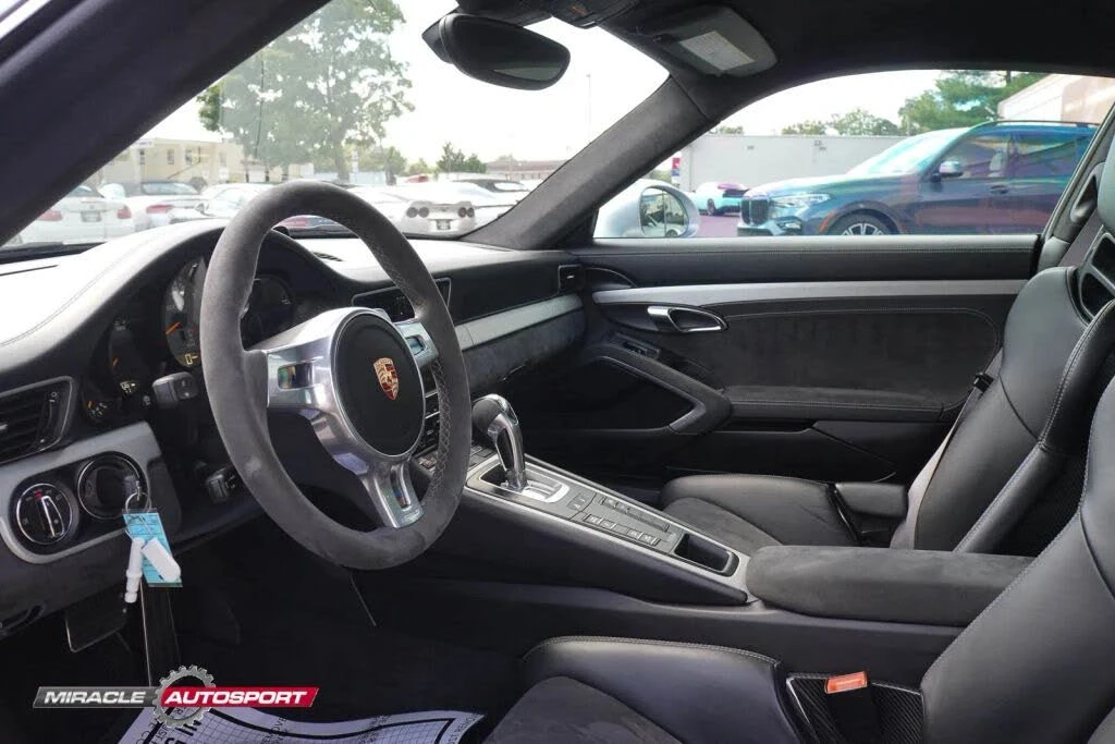 2015 Porsche 991 GT3 - Image 21 of 31