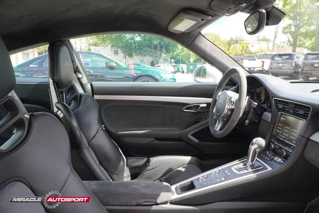2015 Porsche 991 GT3 - Image 28 of 31