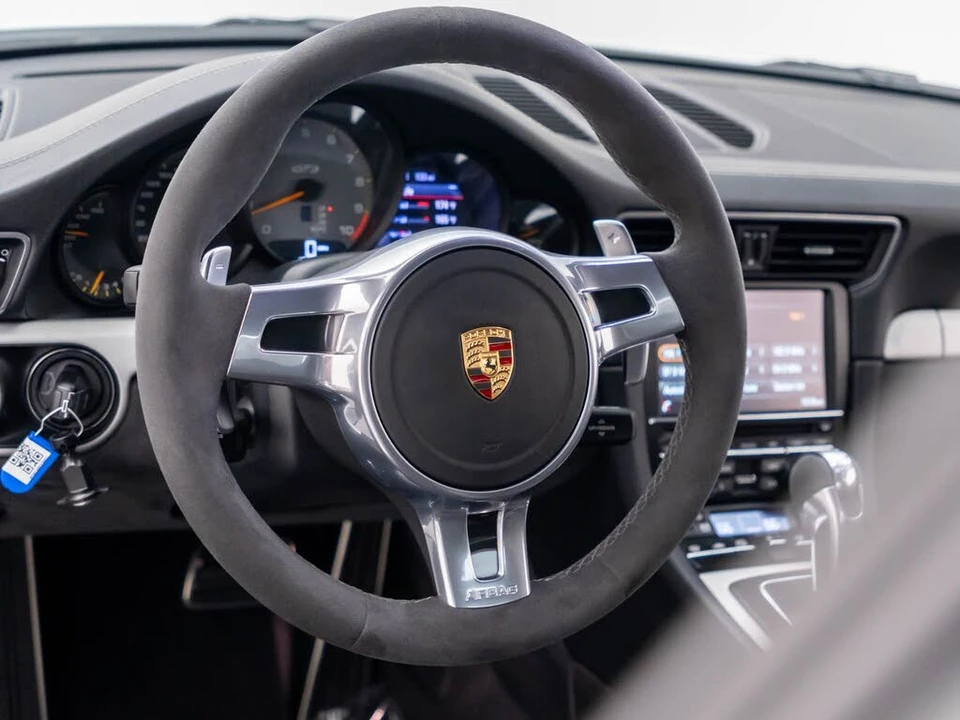 2015 Porsche 991 GT3 - Image 12 of 31