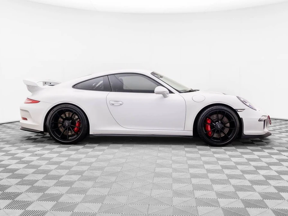 2015 Porsche 991 GT3 - Image 7 of 31