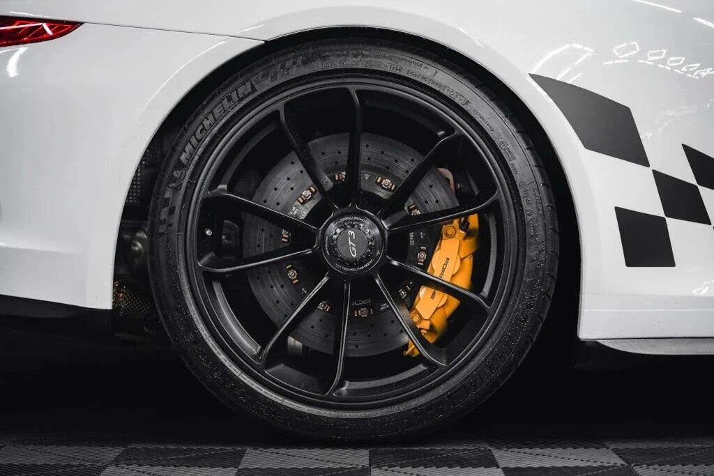 2015 Porsche 991 GT3 - Image 15 of 31