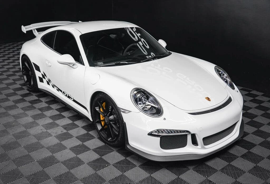 2015 Porsche 991 GT3 - Image 19 of 31