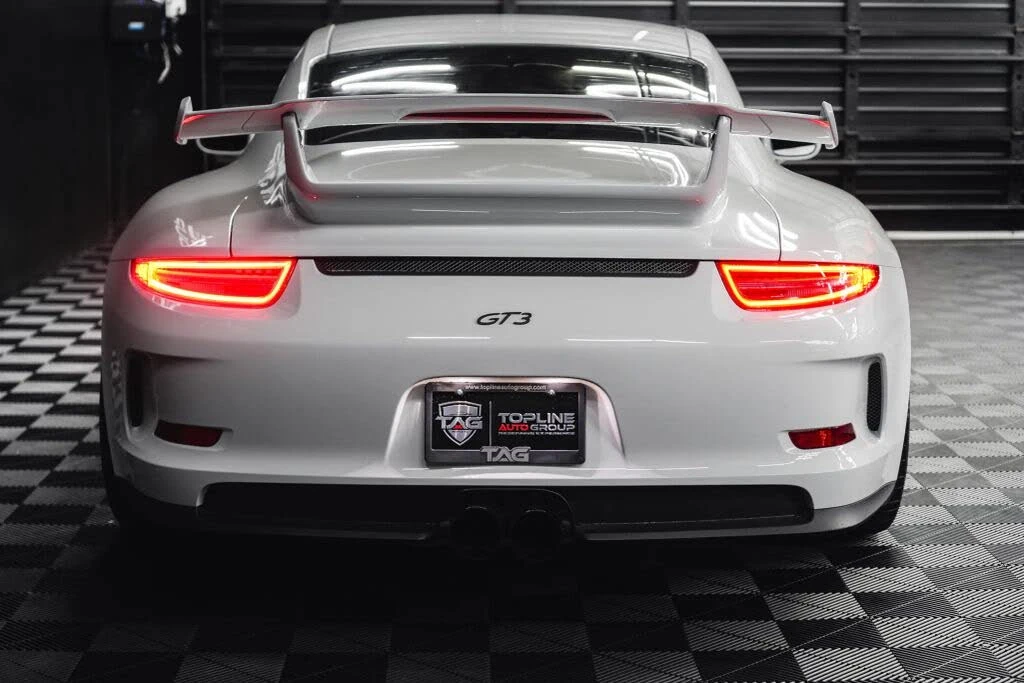 2015 Porsche 991 GT3 - Image 26 of 31