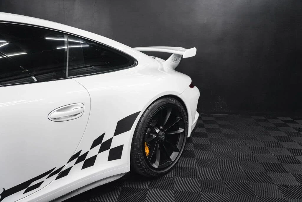 2015 Porsche 991 GT3 - Image 7 of 31