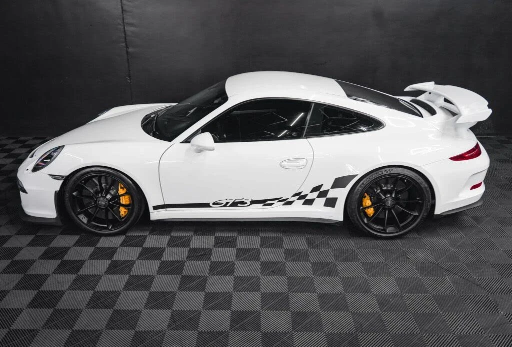2015 Porsche 991 GT3 - Image 27 of 31