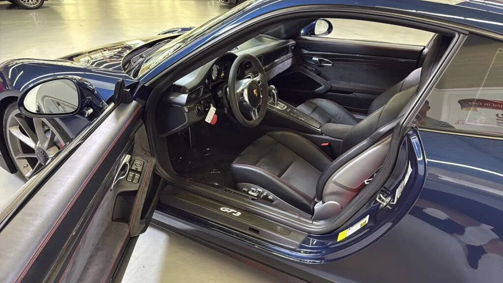 2015 Porsche 991 GT3 - Image 18 of 31