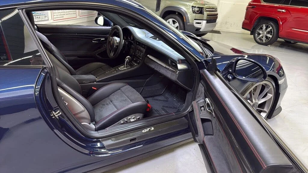2015 Porsche 991 GT3 - Image 22 of 31